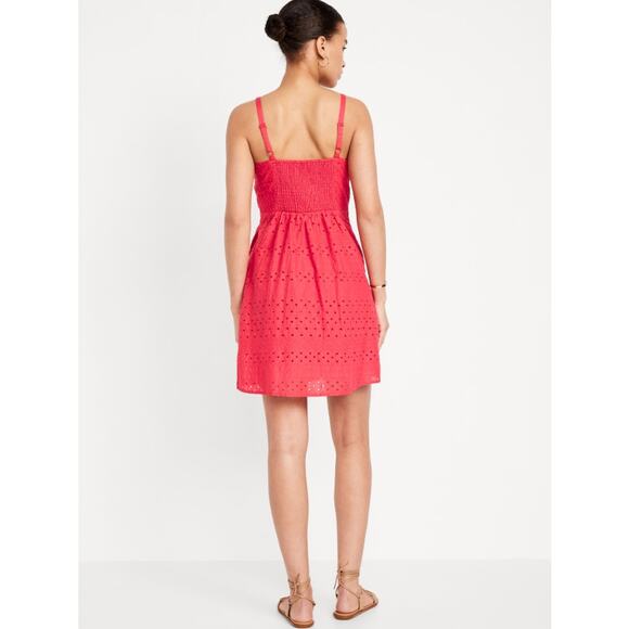 Old Navy Women’s Red Summer Eyelet Fit and Flare Dress with Pockets Size XL NWT - Picture 3 of 10